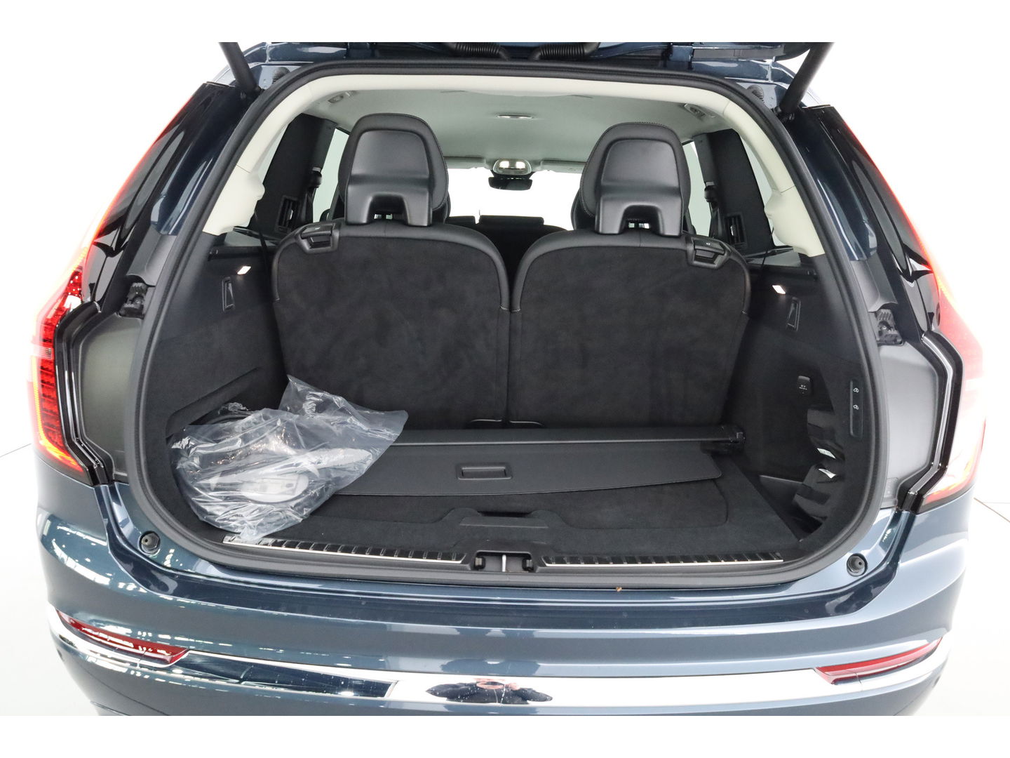 Volvo XC90 T8 Recharge Plus Bright | Bowers & Wilkins | Stoelventilatie | HUD | Luchtvering | 360cam | Adapt. Cruise