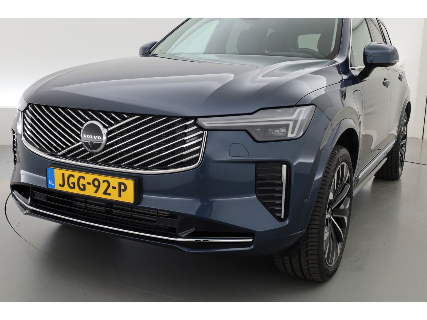 Volvo XC90 T8 Recharge Plus Bright | Bowers & Wilkins | Stoelventilatie | HUD | Luchtvering | 360cam | Adapt. Cruise