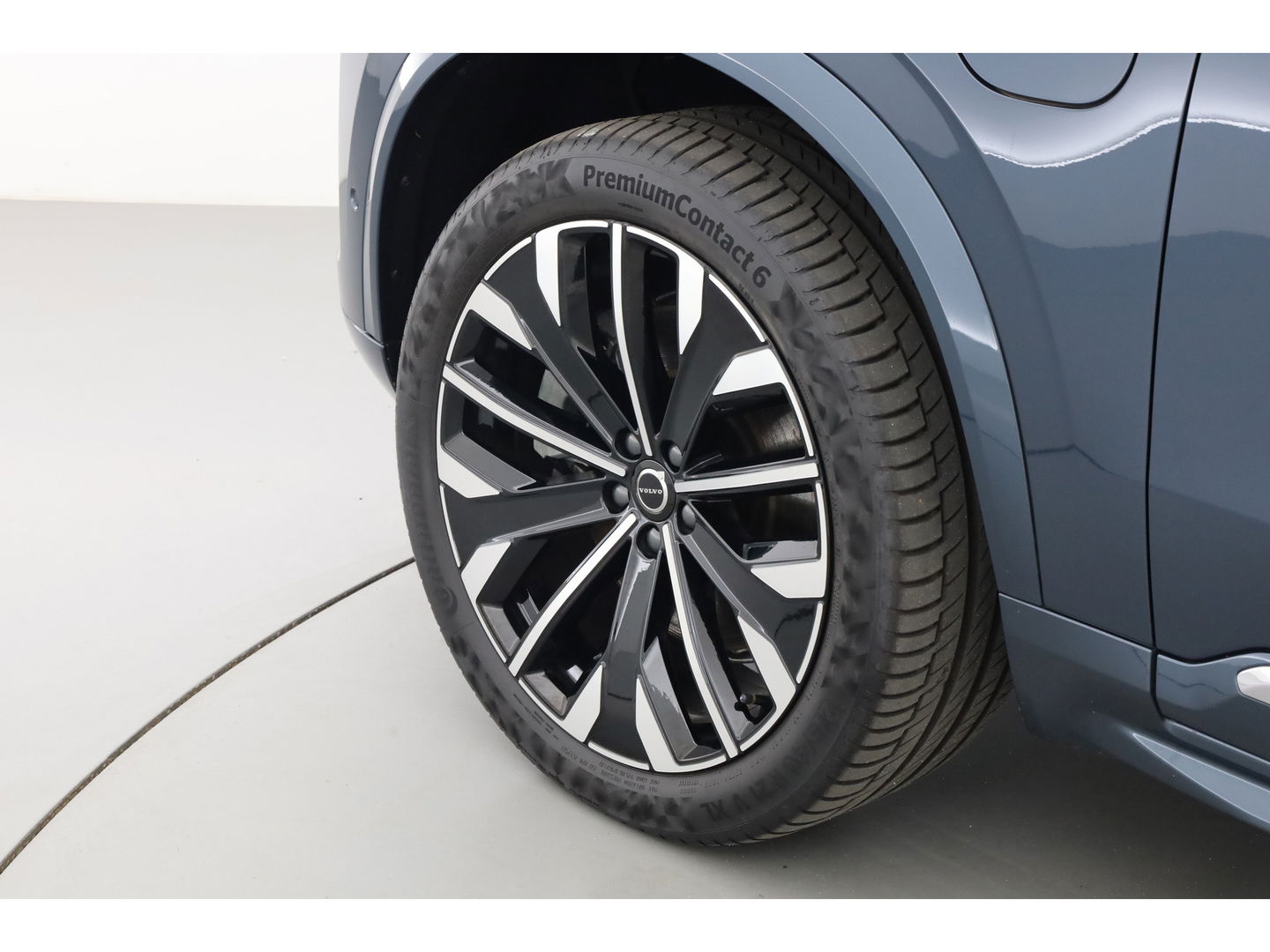 Volvo XC90 T8 Recharge Plus Bright | Bowers & Wilkins | Stoelventilatie | HUD | Luchtvering | 360cam | Adapt. Cruise