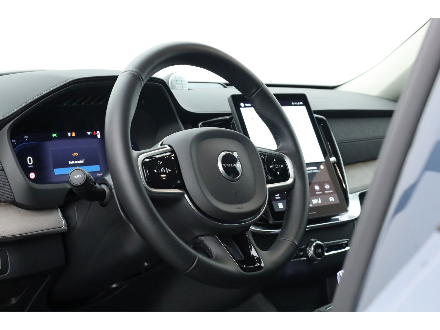 Volvo XC90 T8 Recharge Plus Bright | Bowers & Wilkins | Stoelventilatie | HUD | Luchtvering | 360cam | Adapt. Cruise