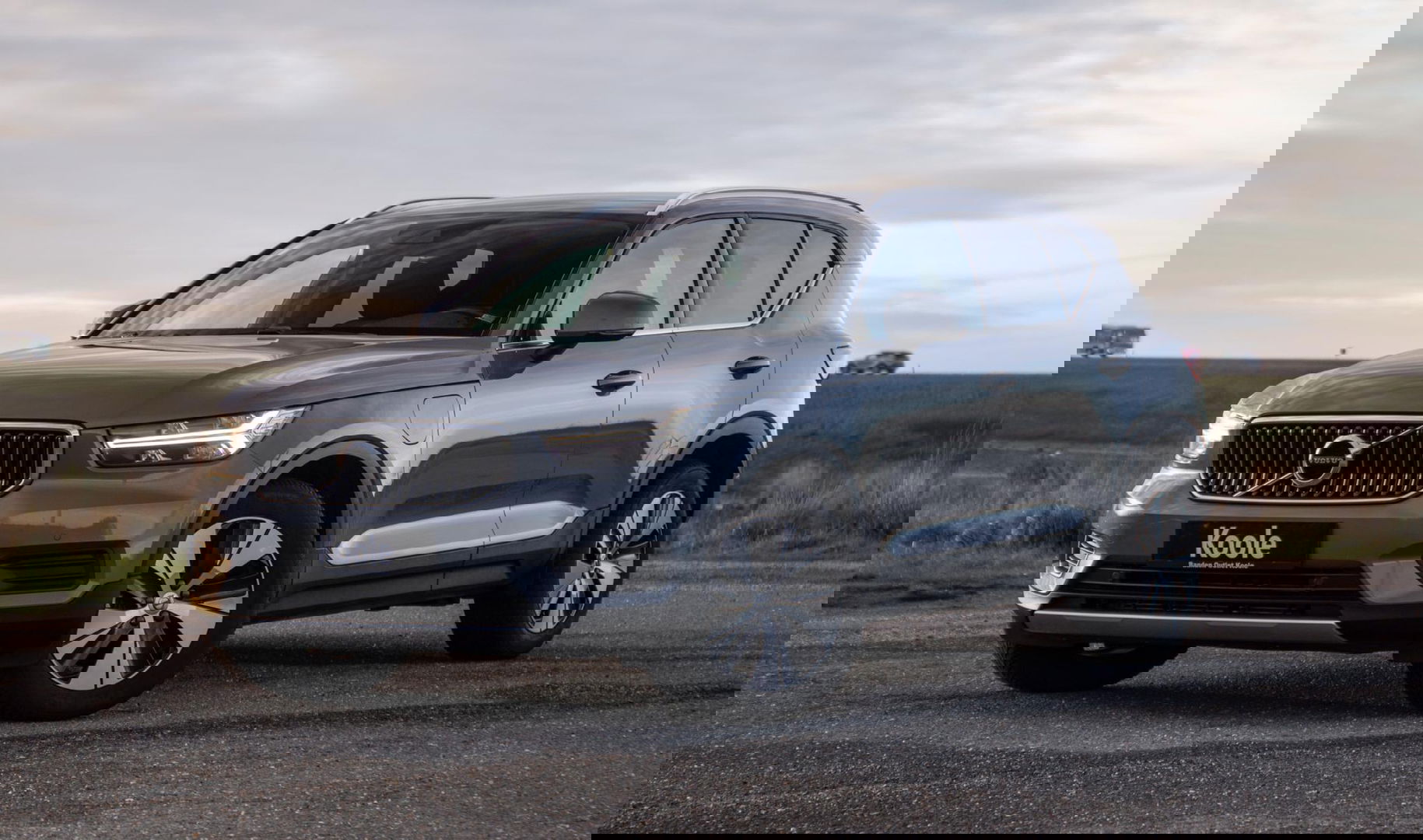 Volvo XC40 1.5 T4 Recharge Inscription Expression AUTOMAAT / PLUG IN HYBRID / NAVI / STOELVERWARMING / CAMERA