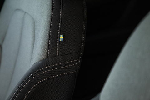 Volvo XC40 1.5 T4 Recharge Inscription Expression AUTOMAAT / PLUG IN HYBRID / NAVI / STOELVERWARMING / CAMERA