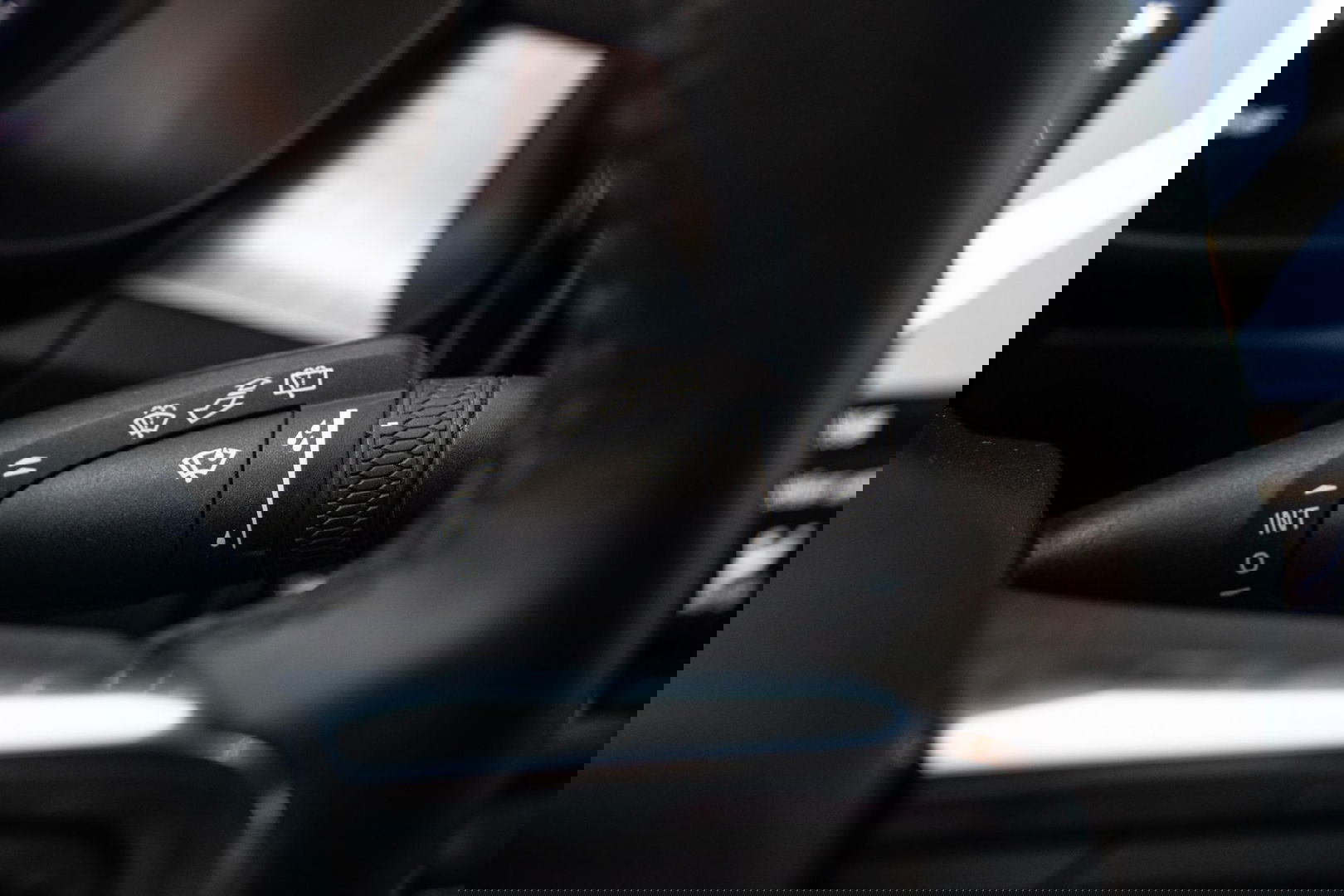 Volvo XC40 1.5 T4 Recharge Inscription Expression AUTOMAAT / PLUG IN HYBRID / NAVI / STOELVERWARMING / CAMERA