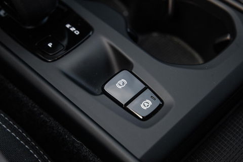 Volvo XC40 1.5 T4 Recharge Inscription Expression AUTOMAAT / PLUG IN HYBRID / NAVI / STOELVERWARMING / CAMERA