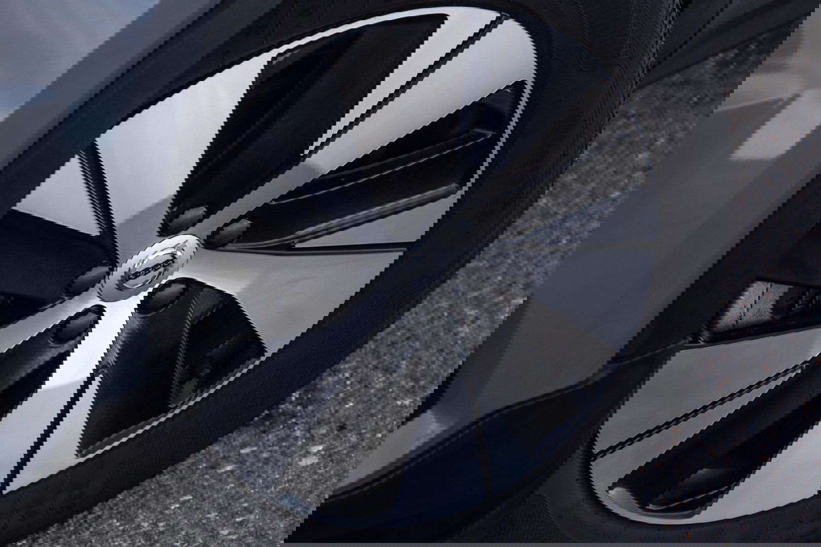 Volvo XC40 1.5 T4 Recharge Inscription Expression AUTOMAAT / PLUG IN HYBRID / NAVI / STOELVERWARMING / CAMERA