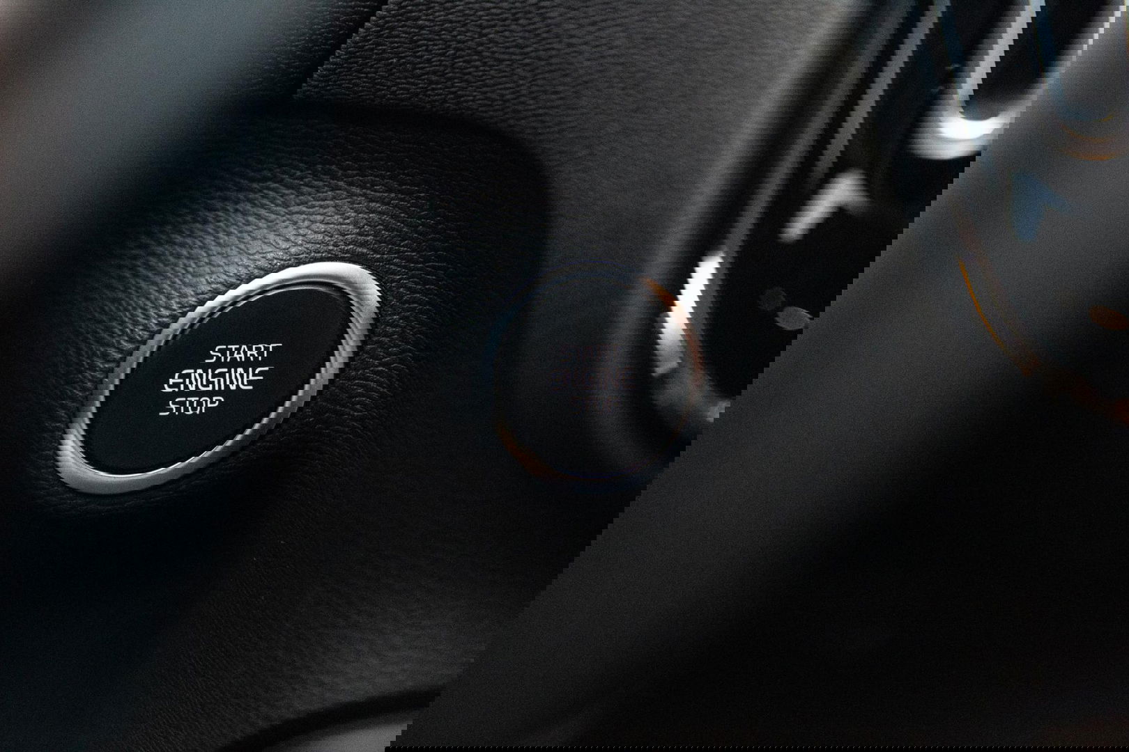 Volvo XC40 1.5 T4 Recharge Inscription Expression AUTOMAAT / PLUG IN HYBRID / NAVI / STOELVERWARMING / CAMERA