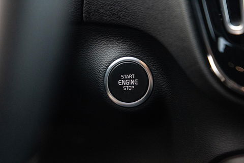 Volvo XC40 1.5 T4 Recharge Inscription Expression AUTOMAAT / PLUG IN HYBRID / NAVI / STOELVERWARMING / CAMERA