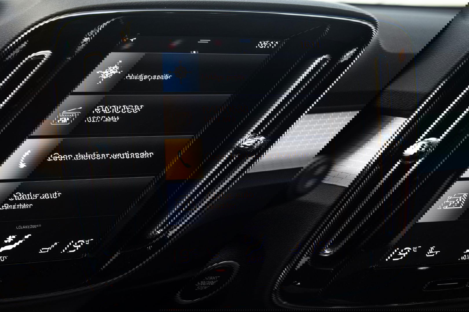 Volvo XC40 1.5 T4 Recharge Inscription Expression AUTOMAAT / PLUG IN HYBRID / NAVI / STOELVERWARMING / CAMERA