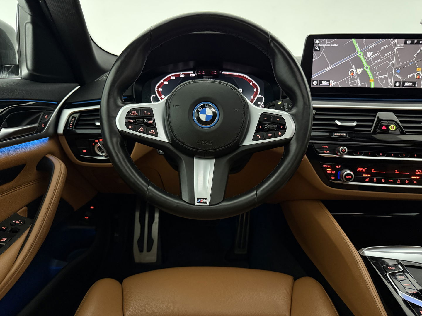 BMW 5 Serie 530e High Executive M-Sport | BMW Laser | Pano | SOH 85% | Sfeer | 360° | Memory | Virtual | HuD | Camera | Stoelverw. | Trekh.