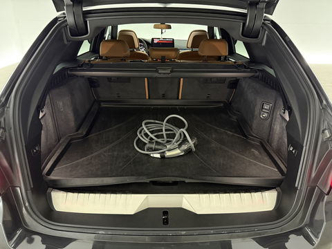 BMW 5 Serie 530e High Executive M-Sport | BMW Laser | Pano | SOH 85% | Sfeer | 360° | Memory | Virtual | HuD | Camera | Stoelverw. | Trekh.