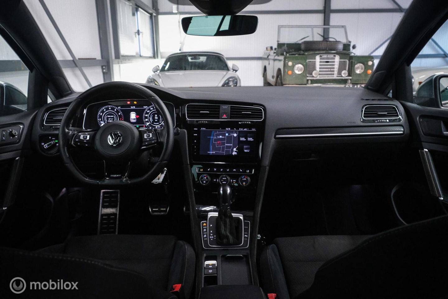 Volkswagen Golf 2.0 TSI 4Motion R 405 pk | Stage 2 | Camera | ACC | Bearlock | Pretoria |