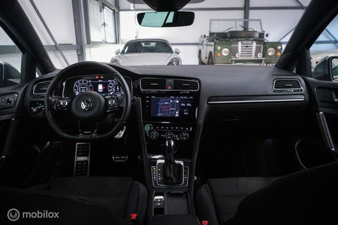 Volkswagen Golf 2.0 TSI 4Motion R 405 pk | Stage 2 | Camera | ACC | Bearlock | Pretoria |