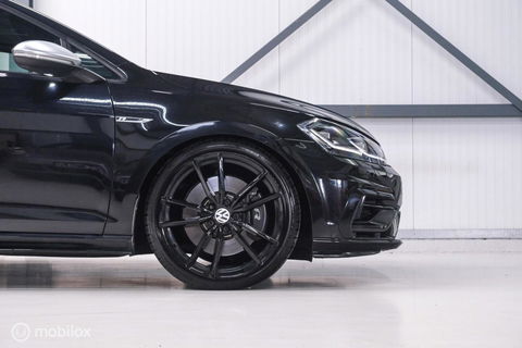 Volkswagen Golf 2.0 TSI 4Motion R 405 pk | Stage 2 | Camera | ACC | Bearlock | Pretoria |