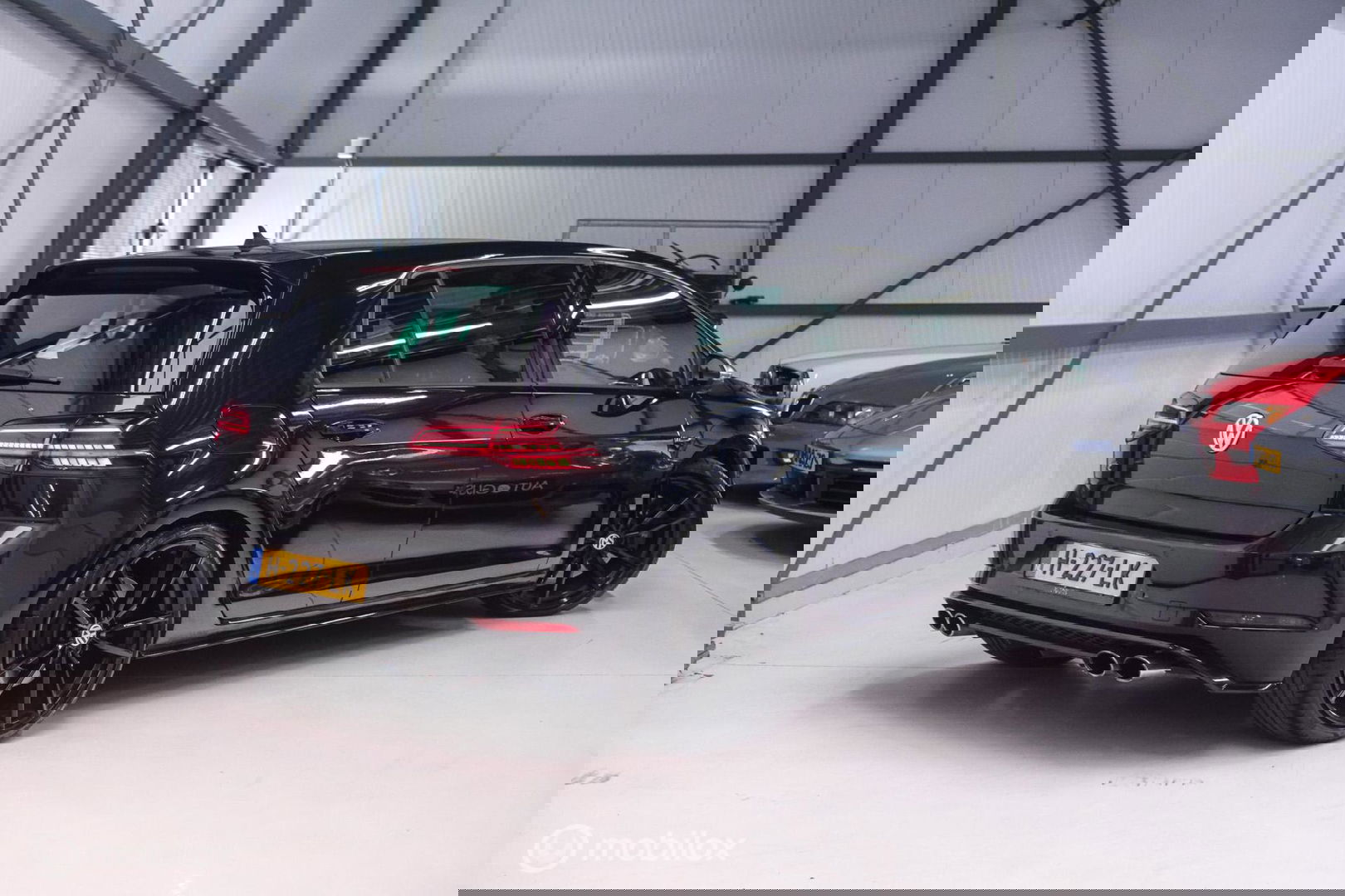 Volkswagen Golf 2.0 TSI 4Motion R 405 pk | Stage 2 | Camera | ACC | Bearlock | Pretoria |