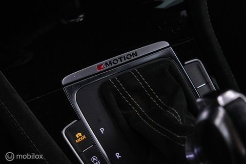 Volkswagen Golf 2.0 TSI 4Motion R 405 pk | Stage 2 | Camera | ACC | Bearlock | Pretoria |