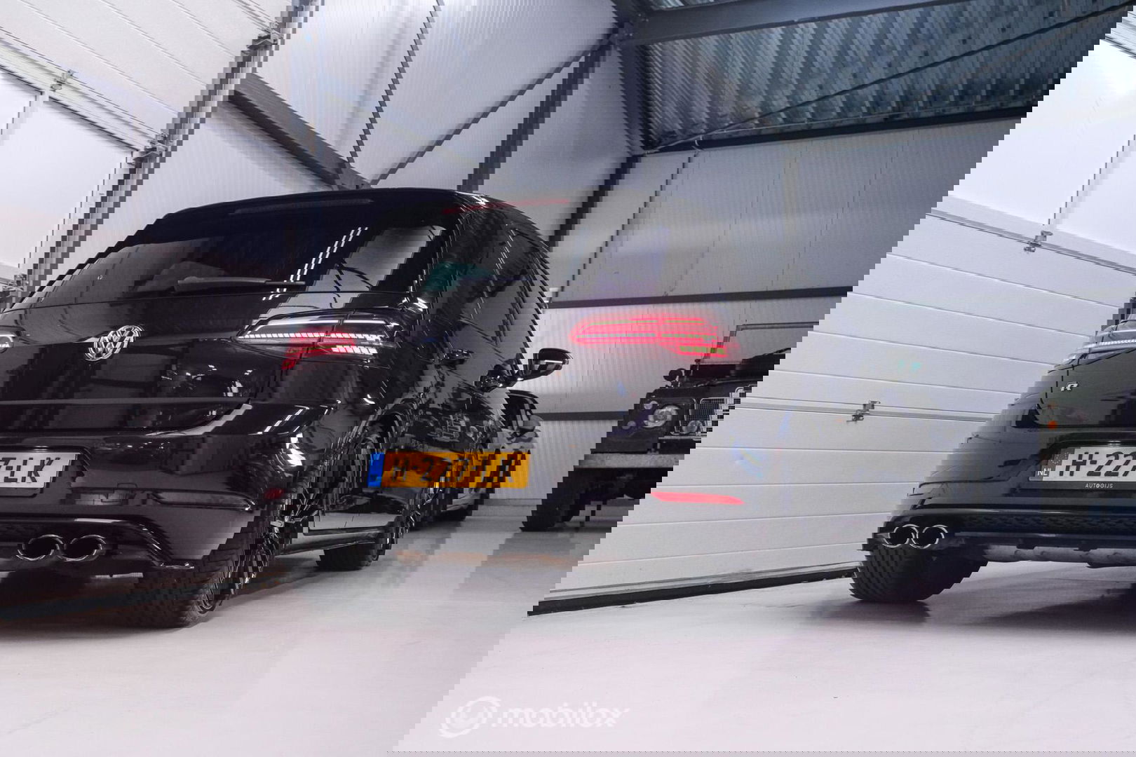 Volkswagen Golf 2.0 TSI 4Motion R 405 pk | Stage 2 | Camera | ACC | Bearlock | Pretoria |