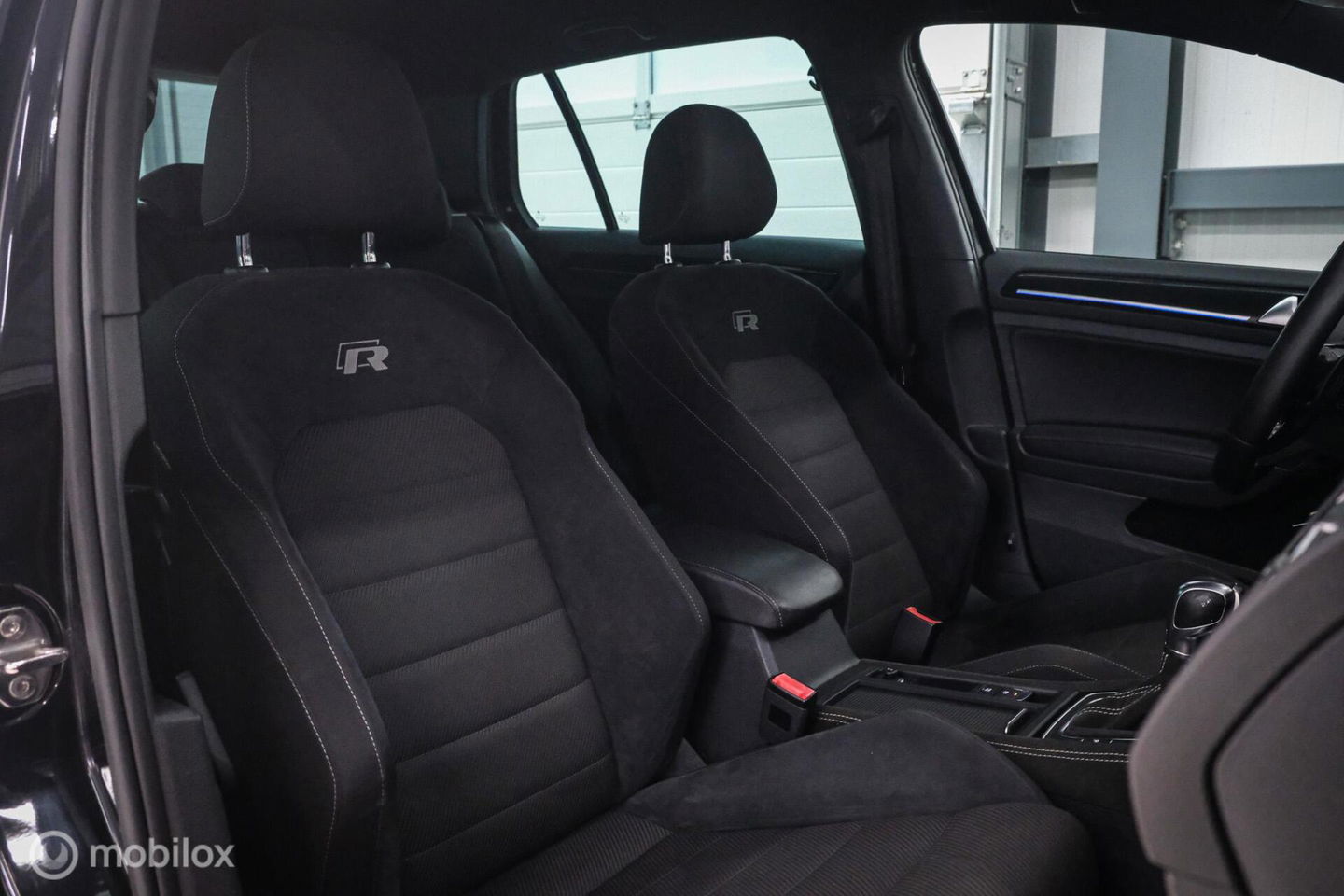 Volkswagen Golf 2.0 TSI 4Motion R 405 pk | Stage 2 | Camera | ACC | Bearlock | Pretoria |