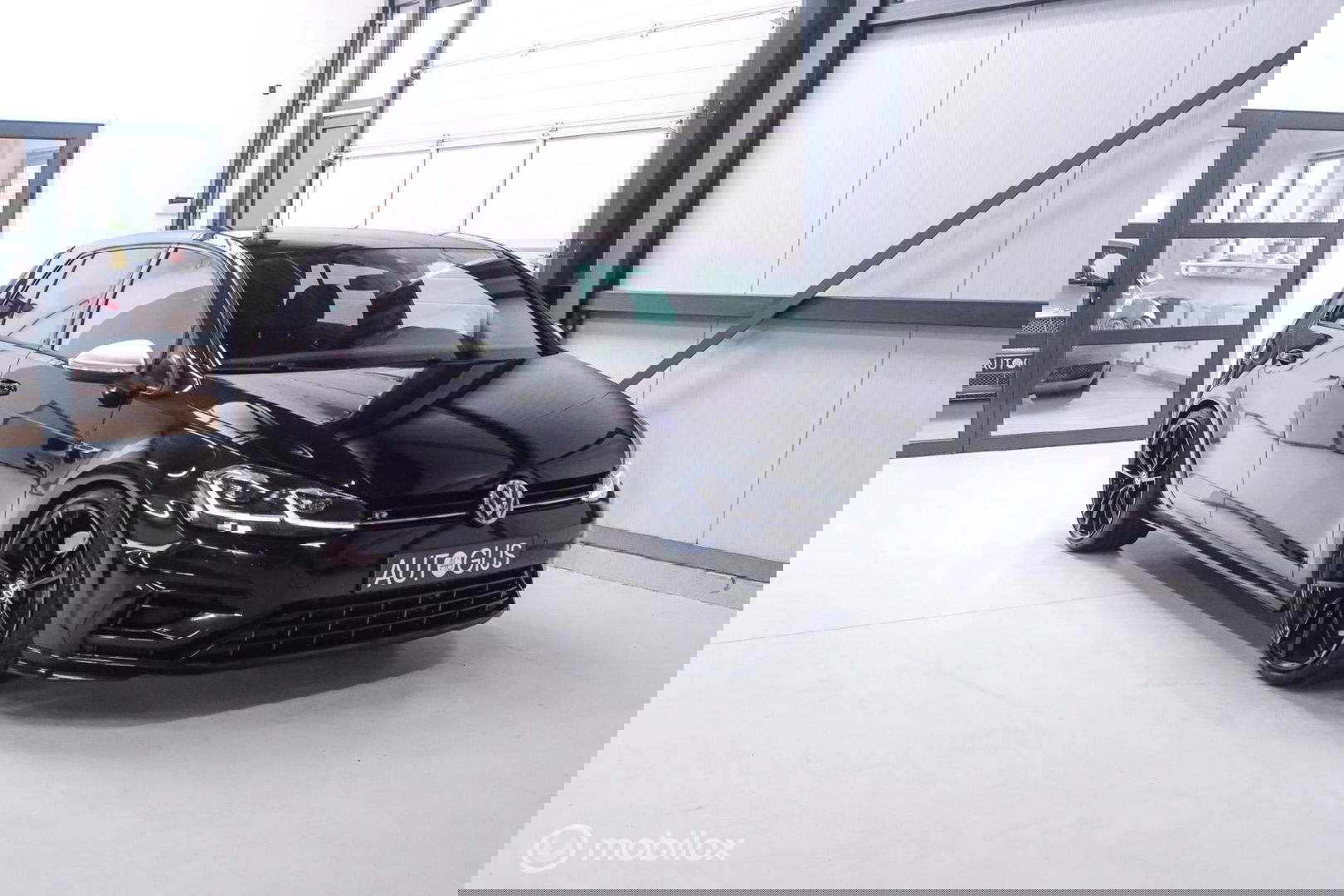 Volkswagen Golf 2.0 TSI 4Motion R 405 pk | Stage 2 | Camera | ACC | Bearlock | Pretoria |