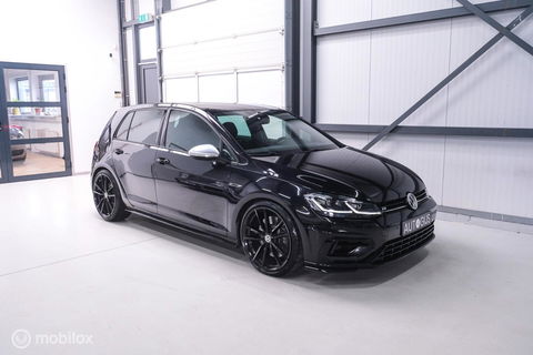 Volkswagen Golf 2.0 TSI 4Motion R 405 pk | Stage 2 | Camera | ACC | Bearlock | Pretoria |