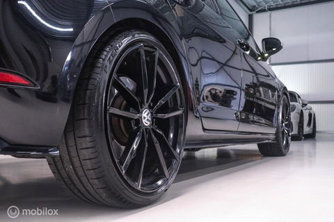 Volkswagen Golf 2.0 TSI 4Motion R 405 pk | Stage 2 | Camera | ACC | Bearlock | Pretoria |