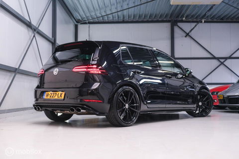 Volkswagen Golf 2.0 TSI 4Motion R 405 pk | Stage 2 | Camera | ACC | Bearlock | Pretoria |