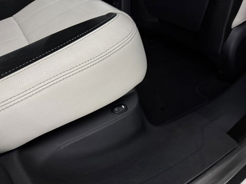 Land Rover Range Rover Velar 2.0 I4 AWD R-Dynamic HSE | Pano | Memory | Meridian | Virtual | Sfeer | Carplay | Camera | Stoelverw. | Keyless