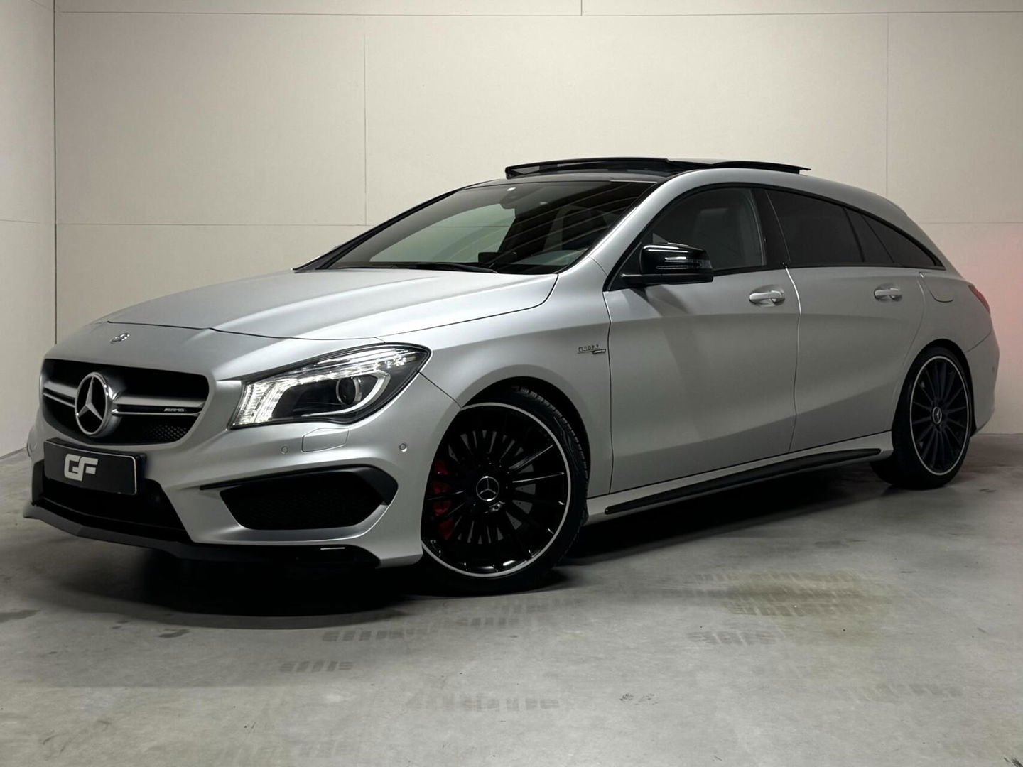 Mercedes-Benz CLA Shooting Brake AMG 45 4MATIC Pano Leer Memory