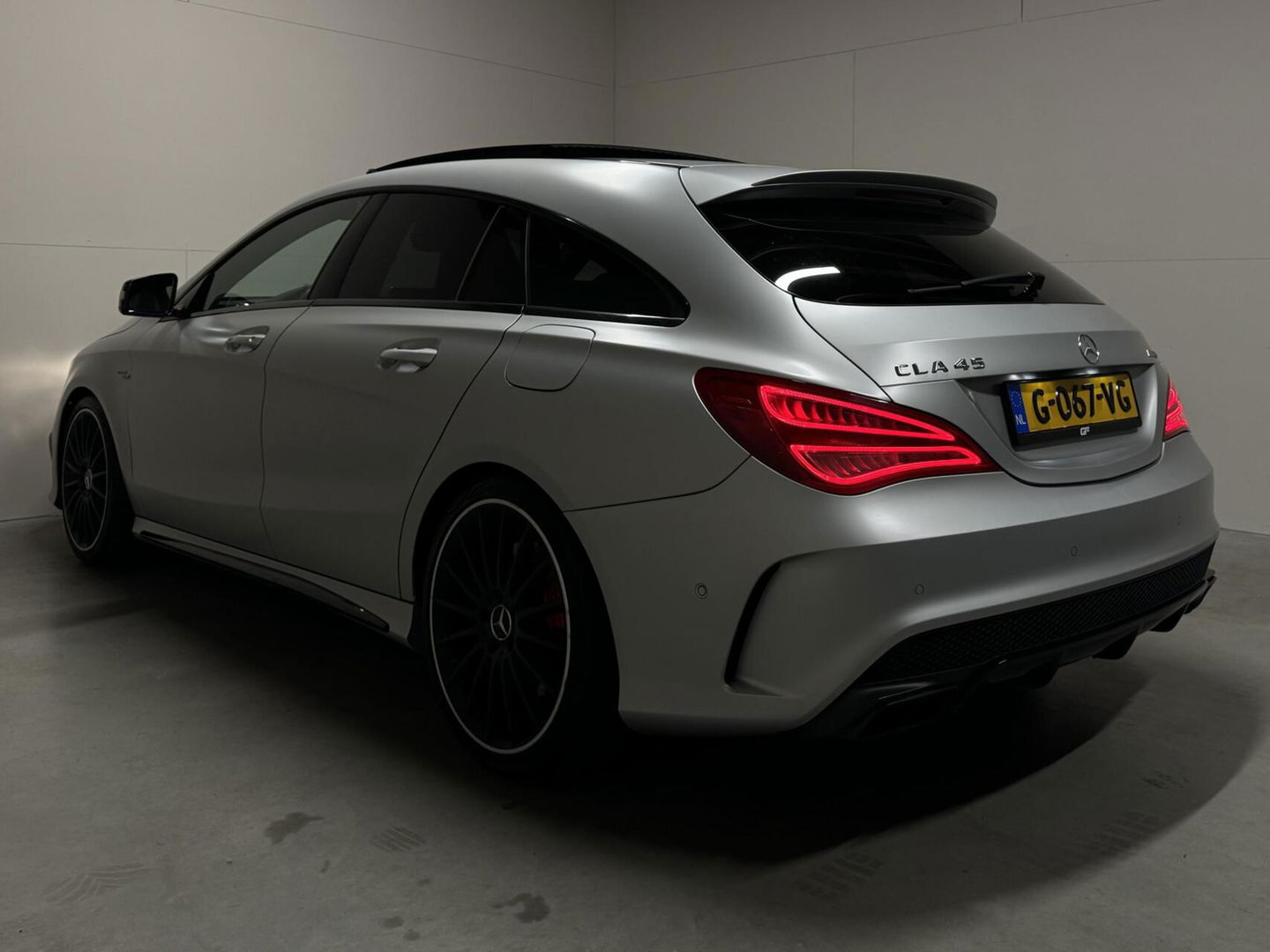 Mercedes-Benz CLA Shooting Brake AMG 45 4MATIC Pano Leer Memory