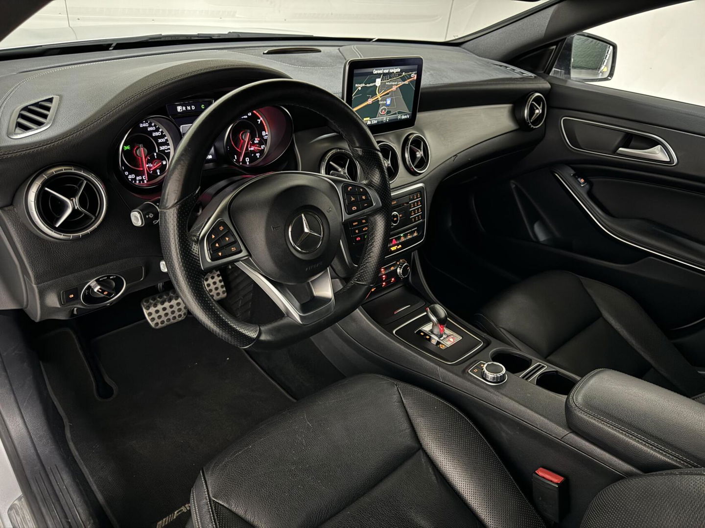 Mercedes-Benz CLA Shooting Brake AMG 45 4MATIC Pano Leer Memory