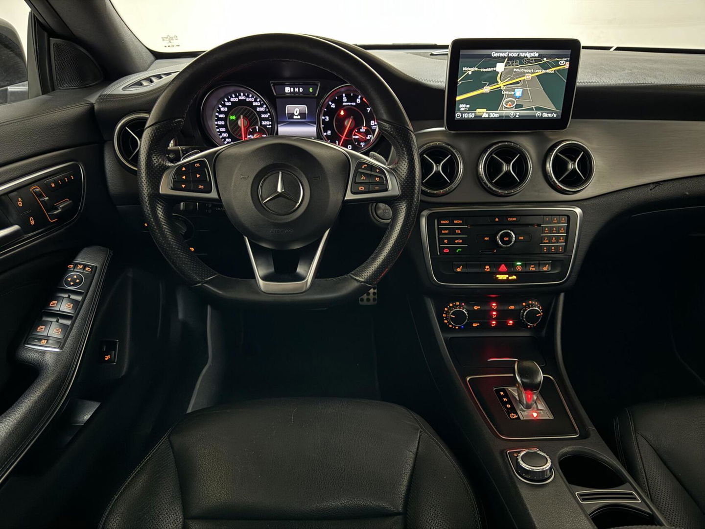 Mercedes-Benz CLA Shooting Brake AMG 45 4MATIC Pano Leer Memory