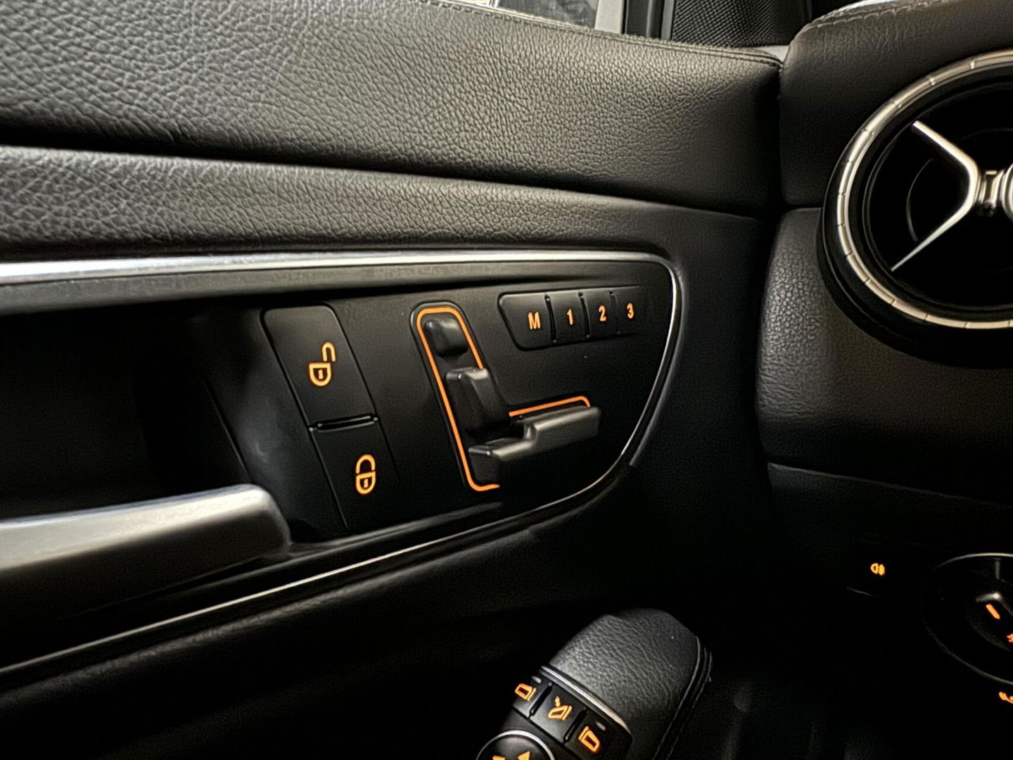 Mercedes-Benz CLA Shooting Brake AMG 45 4MATIC Pano Leer Memory