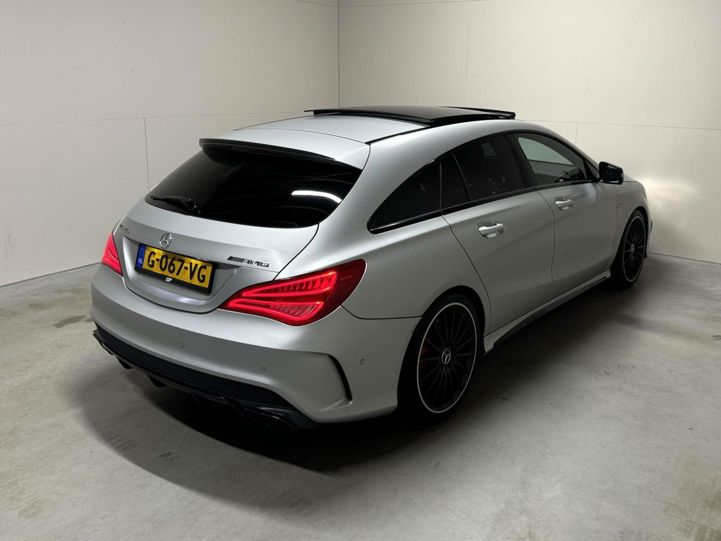 Mercedes-Benz CLA Shooting Brake AMG 45 4MATIC Pano Leer Memory