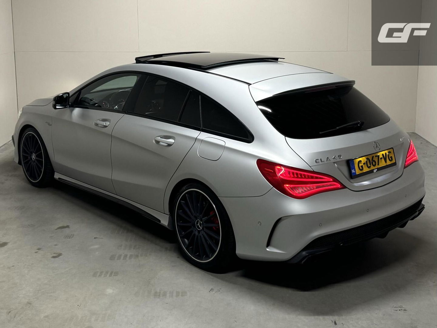 Mercedes-Benz CLA Shooting Brake AMG 45 4MATIC Pano Leer Memory