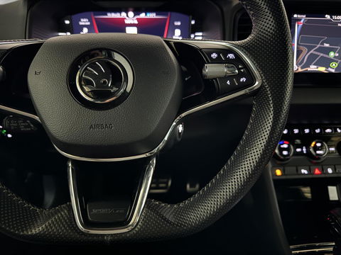 Škoda Karoq 1.5 TSI Sportline Pano Leer Carton Virtual Sfeer Trekh.