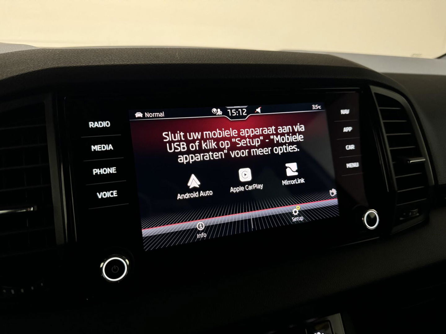 Škoda Karoq 1.5 TSI Sportline Pano Leer Carton Virtual Sfeer Trekh.