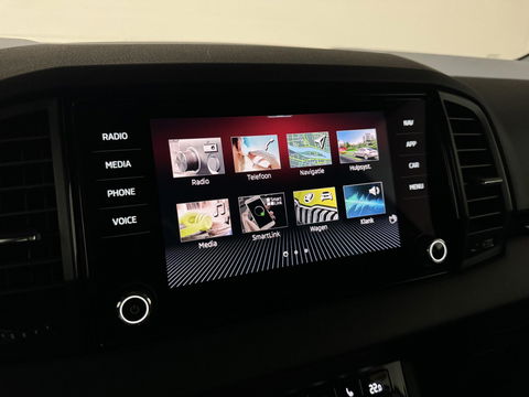 Škoda Karoq 1.5 TSI Sportline Pano Leer Carton Virtual Sfeer Trekh.