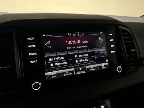 Škoda Karoq 1.5 TSI Sportline Pano Leer Carton Virtual Sfeer Trekh.