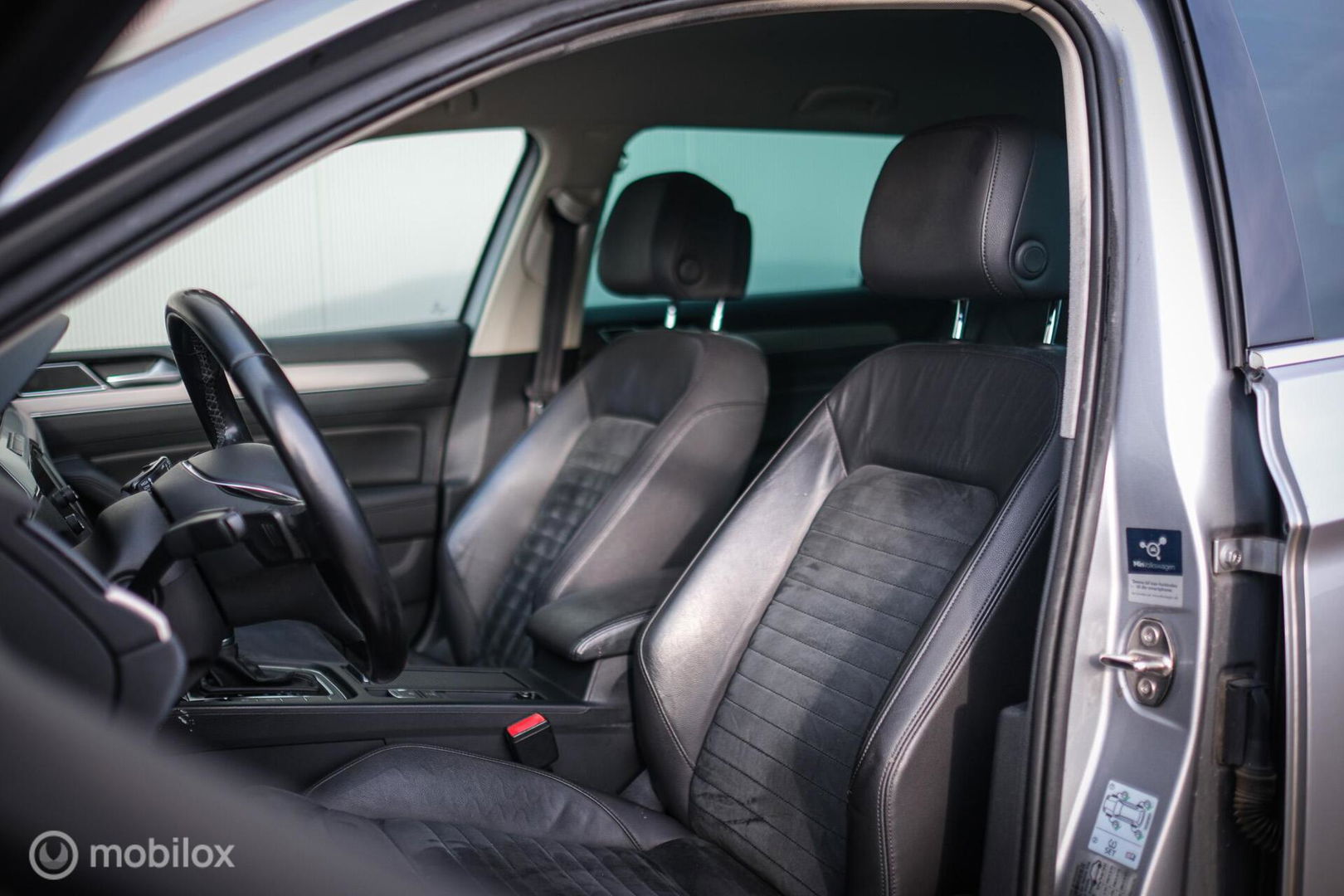 Volkswagen Passat Variant 1.4 TSI ACT Highline Business R | VC | ACC | Camera | Alcantara | Trekhaak | Dealer onderhouden | LED | Rijklaar |