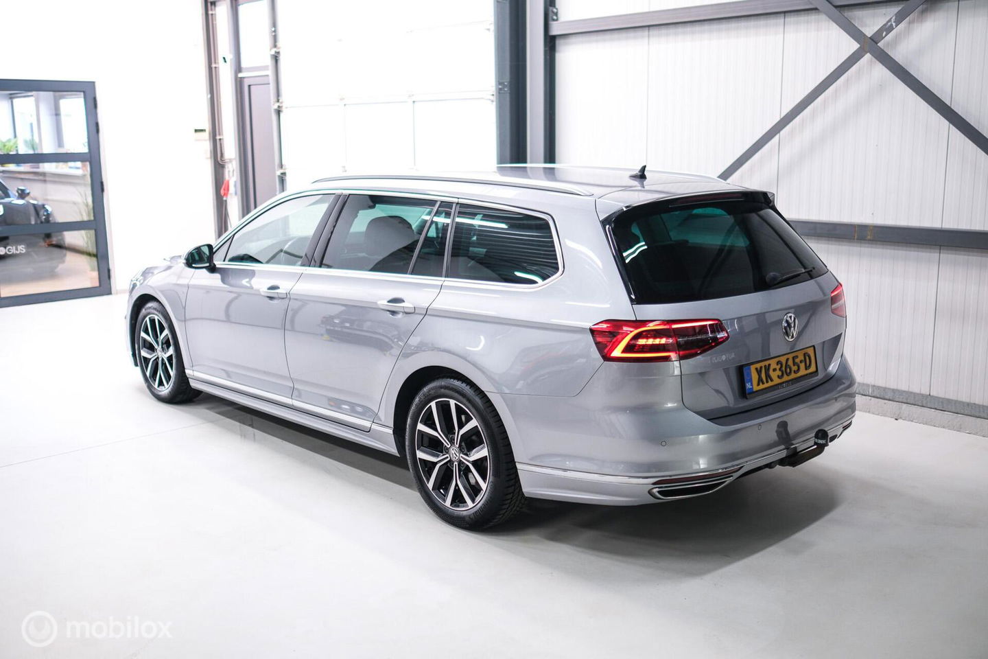 Volkswagen Passat Variant 1.4 TSI ACT Highline Business R | VC | ACC | Camera | Alcantara | Trekhaak | Dealer onderhouden | LED | Rijklaar |