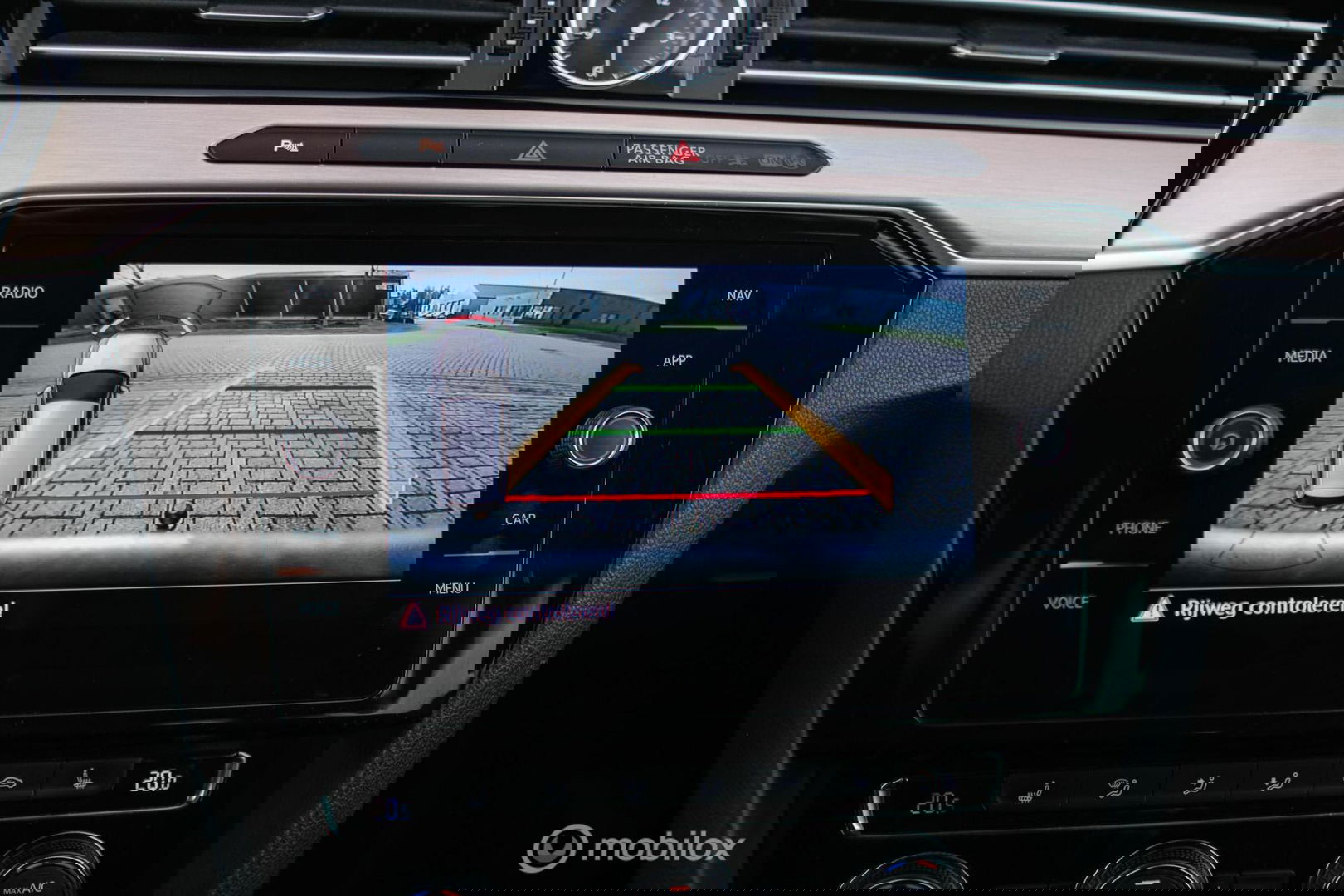 Volkswagen Passat Variant 1.4 TSI ACT Highline Business R | VC | ACC | Camera | Alcantara | Trekhaak | Dealer onderhouden | LED | Rijklaar |