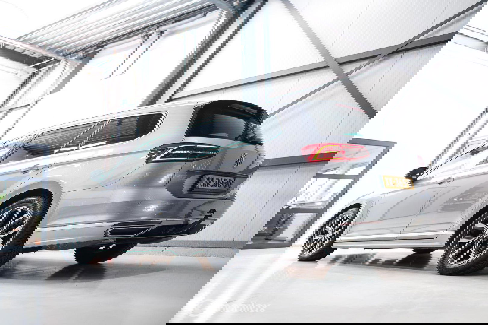 Volkswagen Passat Variant 1.4 TSI ACT Highline Business R | VC | ACC | Camera | Alcantara | Trekhaak | Dealer onderhouden | LED | Rijklaar |