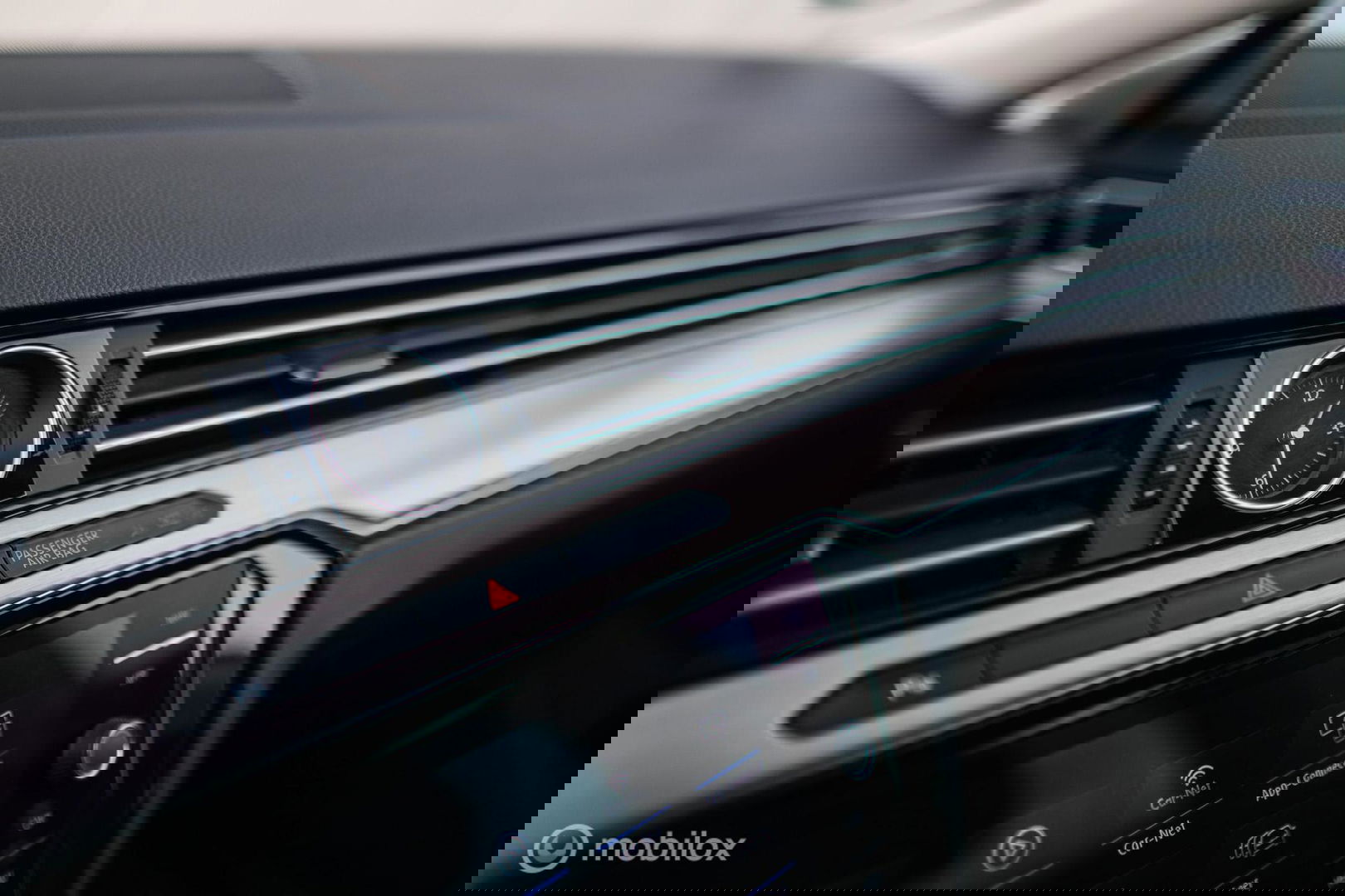 Volkswagen Passat Variant 1.4 TSI ACT Highline Business R | VC | ACC | Camera | Alcantara | Trekhaak | Dealer onderhouden | LED | Rijklaar |