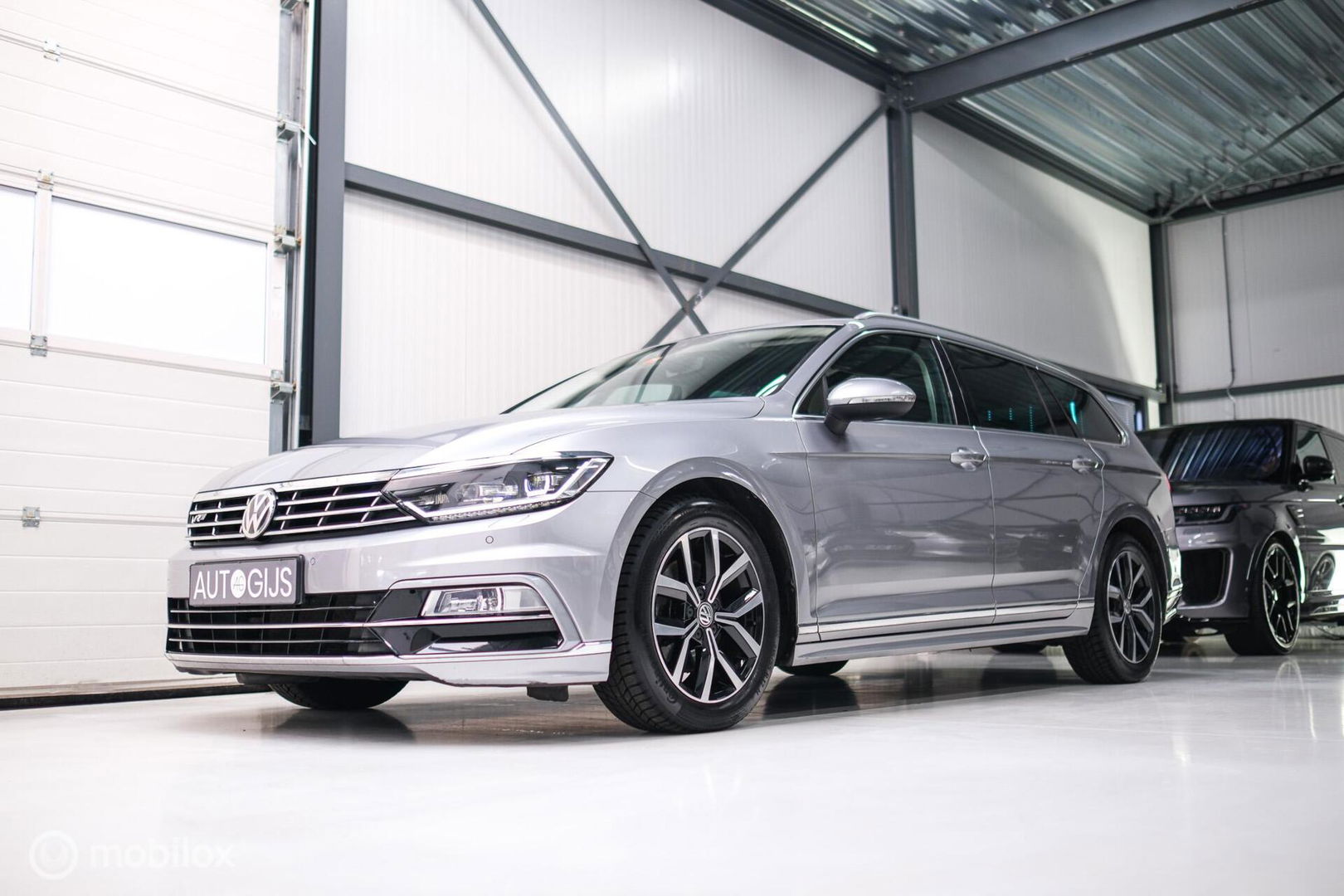 Volkswagen Passat Variant 1.4 TSI ACT Highline Business R | VC | ACC | Camera | Alcantara | Trekhaak | Dealer onderhouden | LED | Rijklaar |