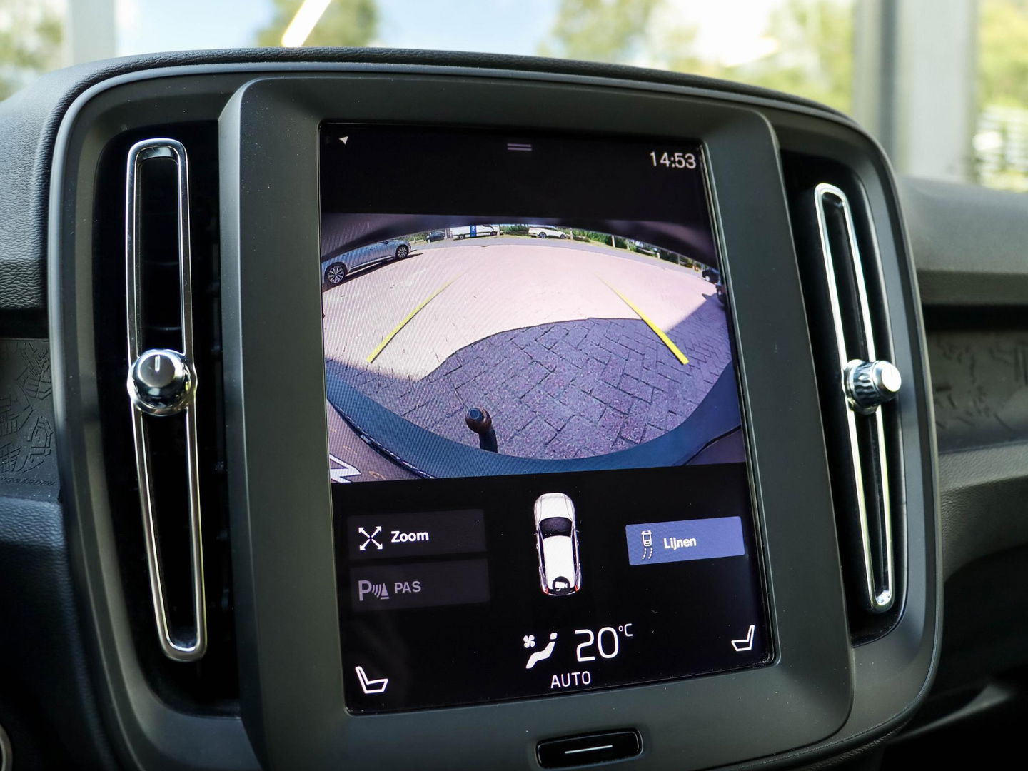 Volvo XC40 1.5 T3 Momentum Pro 163PK | Trekhaak | Navigatie | Camera