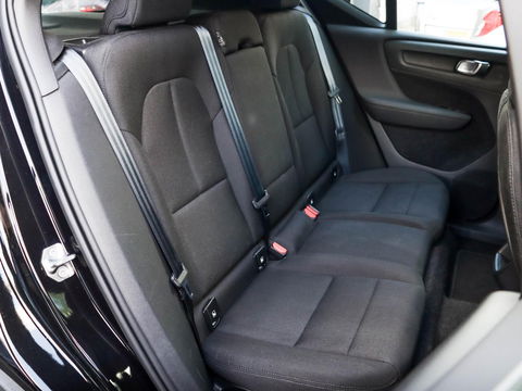 Volvo XC40 1.5 T3 Momentum Pro 163PK | Trekhaak | Navigatie | Camera