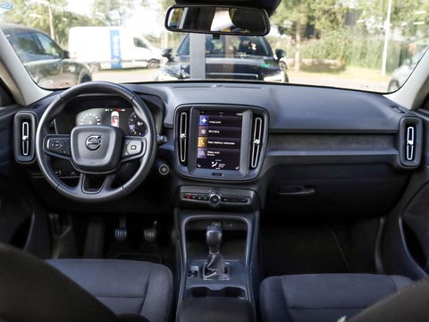 Volvo XC40 1.5 T3 Momentum Pro 163PK | Trekhaak | Navigatie | Camera