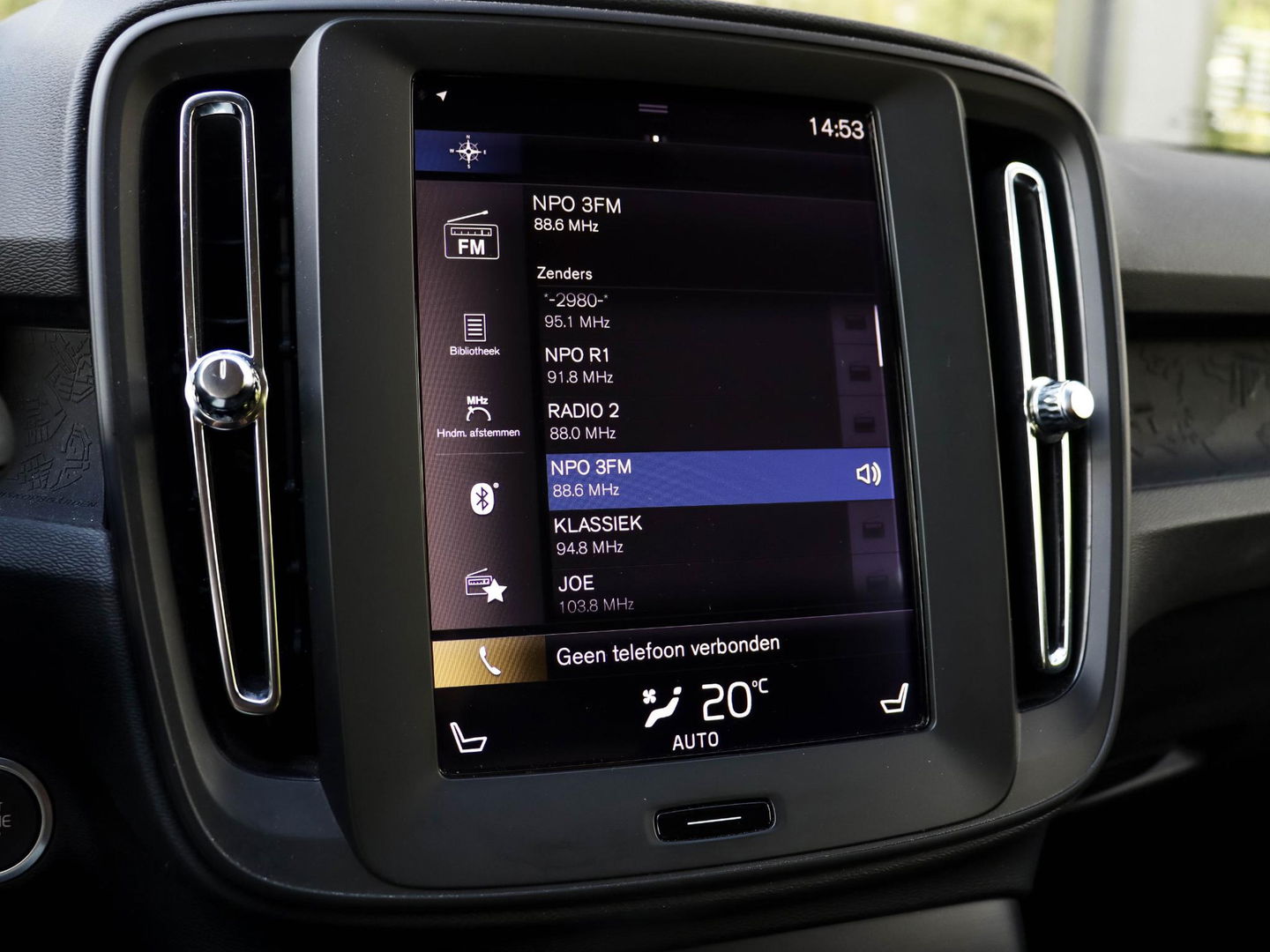 Volvo XC40 1.5 T3 Momentum Pro 163PK | Trekhaak | Navigatie | Camera