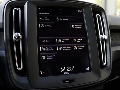 Volvo XC40 1.5 T3 Momentum Pro 163PK | Trekhaak | Navigatie | Camera