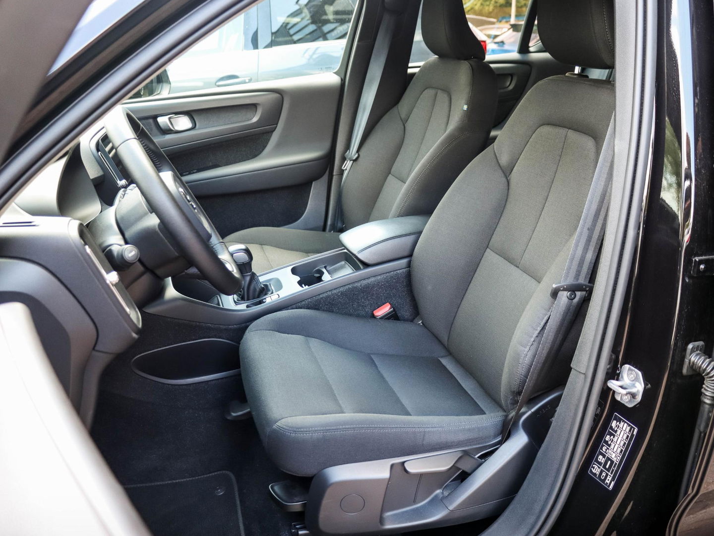 Volvo XC40 1.5 T3 Momentum Pro 163PK | Trekhaak | Navigatie | Camera