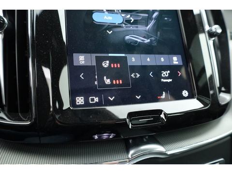 Volvo XC60 2.0 T6 Plug-in hybrid AWD Ultra Black Edition | Head-up| Pano | 360 camera | Geluidsisolerend glas | 4x  stoel- + stuurverwarwarming |